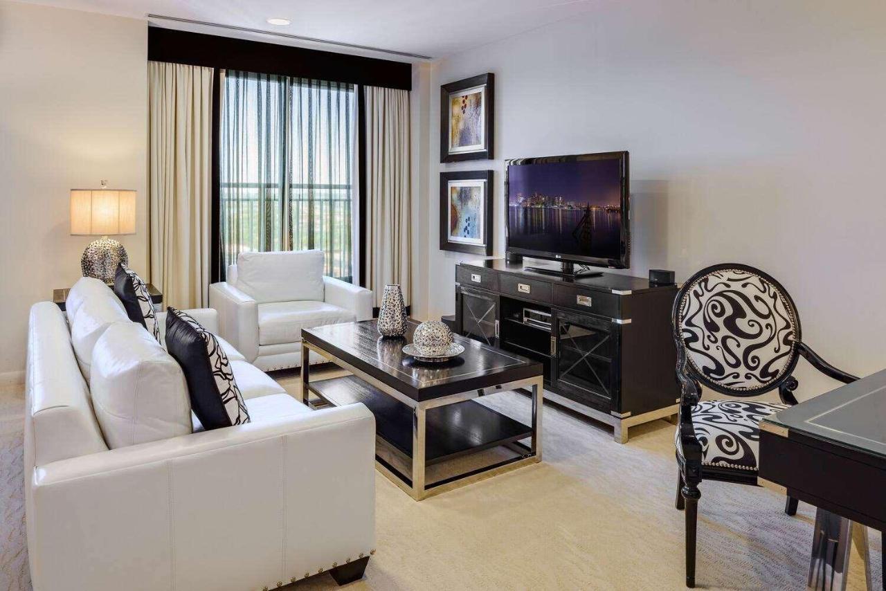 Broadway Plaza, Trademark Collection By Wyndham Apart-hotel